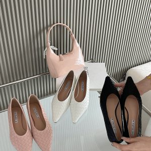Chinese Style Woven Embossed Retro Elegant Spring Autumn Low Top Shoes Commute Versatile Grandma Shoes Comfortable Dongdaemun New Arrival