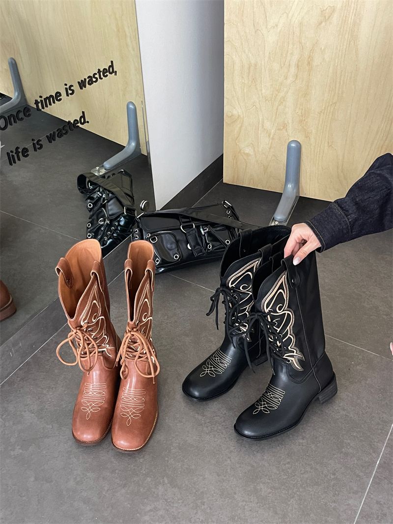 Genuine Leather 2026 New Embroidered Western Cowboy Boots Pointed Toe Chunky Heel Short Boots Women Ankle Boots